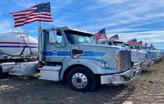 flag-truck-petro
